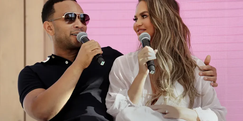 Chrissy Teigen Chrissy Teigen