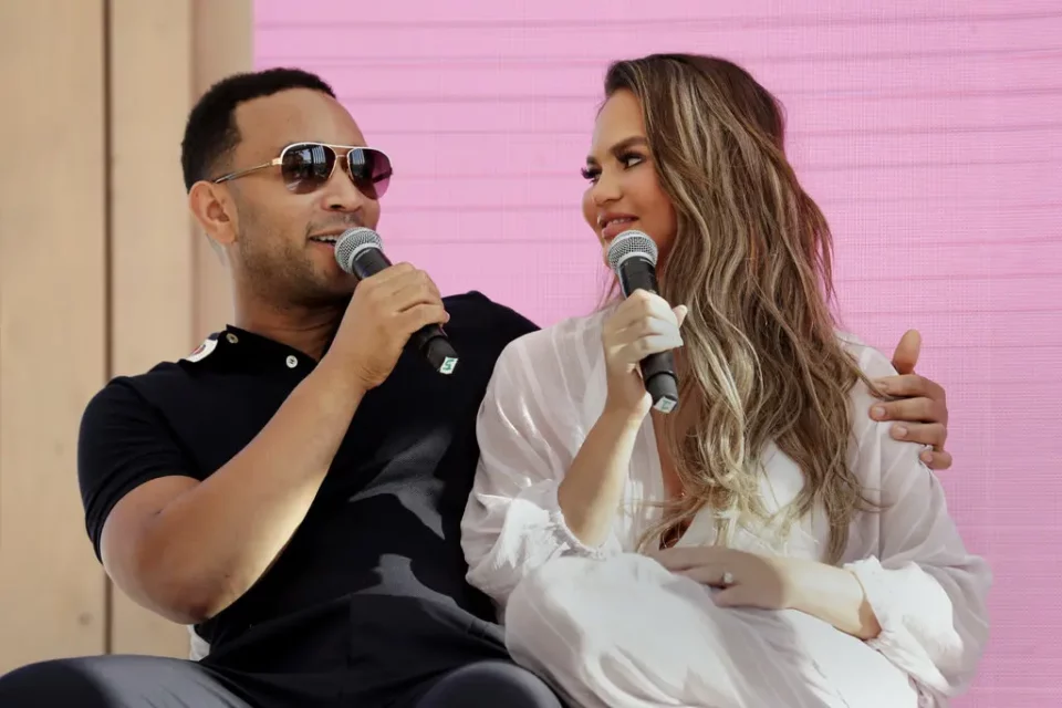 Chrissy Teigen Chrissy Teigen