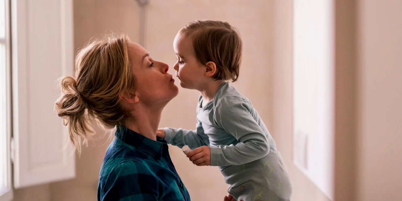 mom-baby-kiss Single Moms